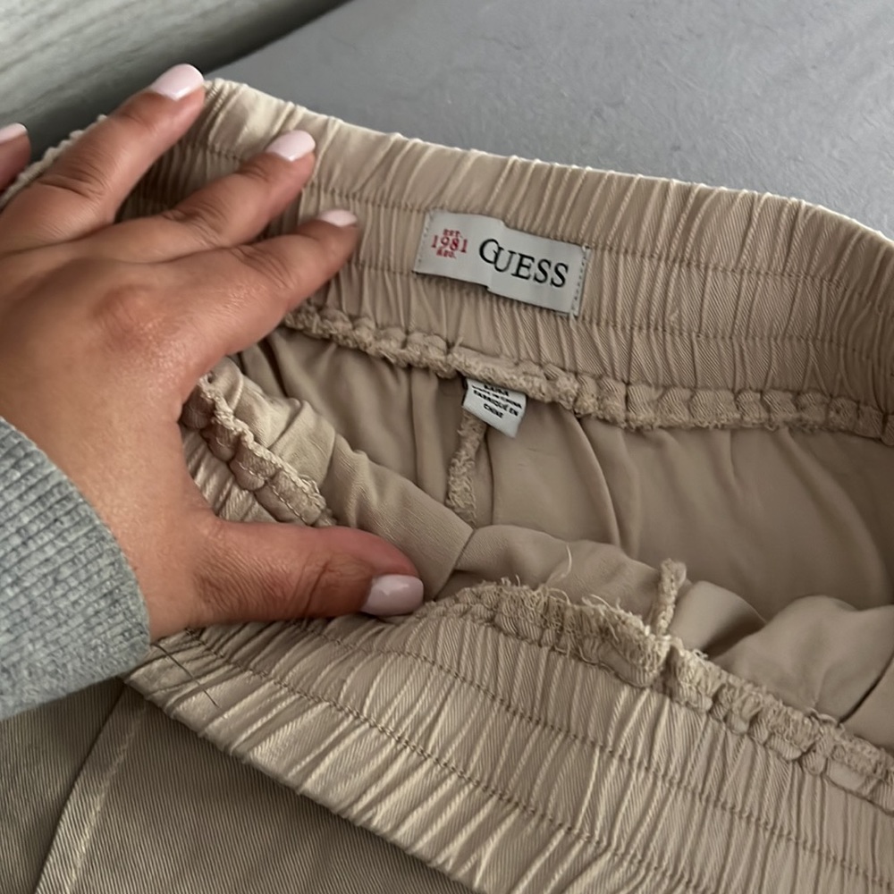 GUESS shorts - Picture 2 of 2
